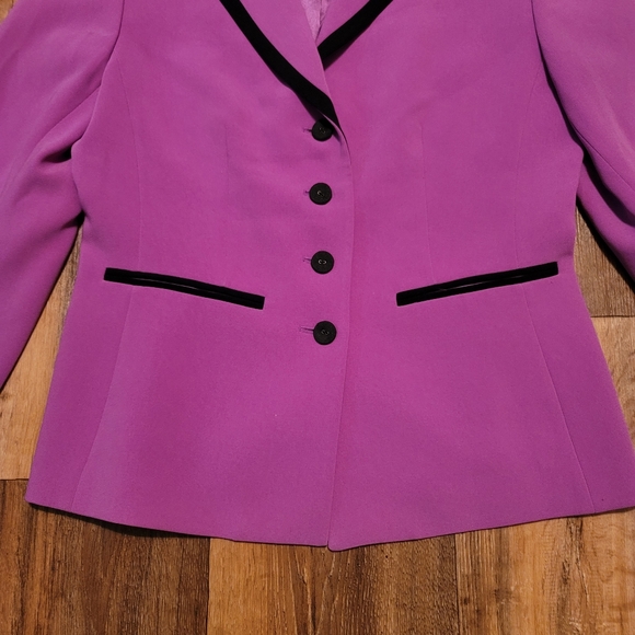 VINTAGE CASUAL CORNER Purple Blazer Size 8 - Picture 2 of 8